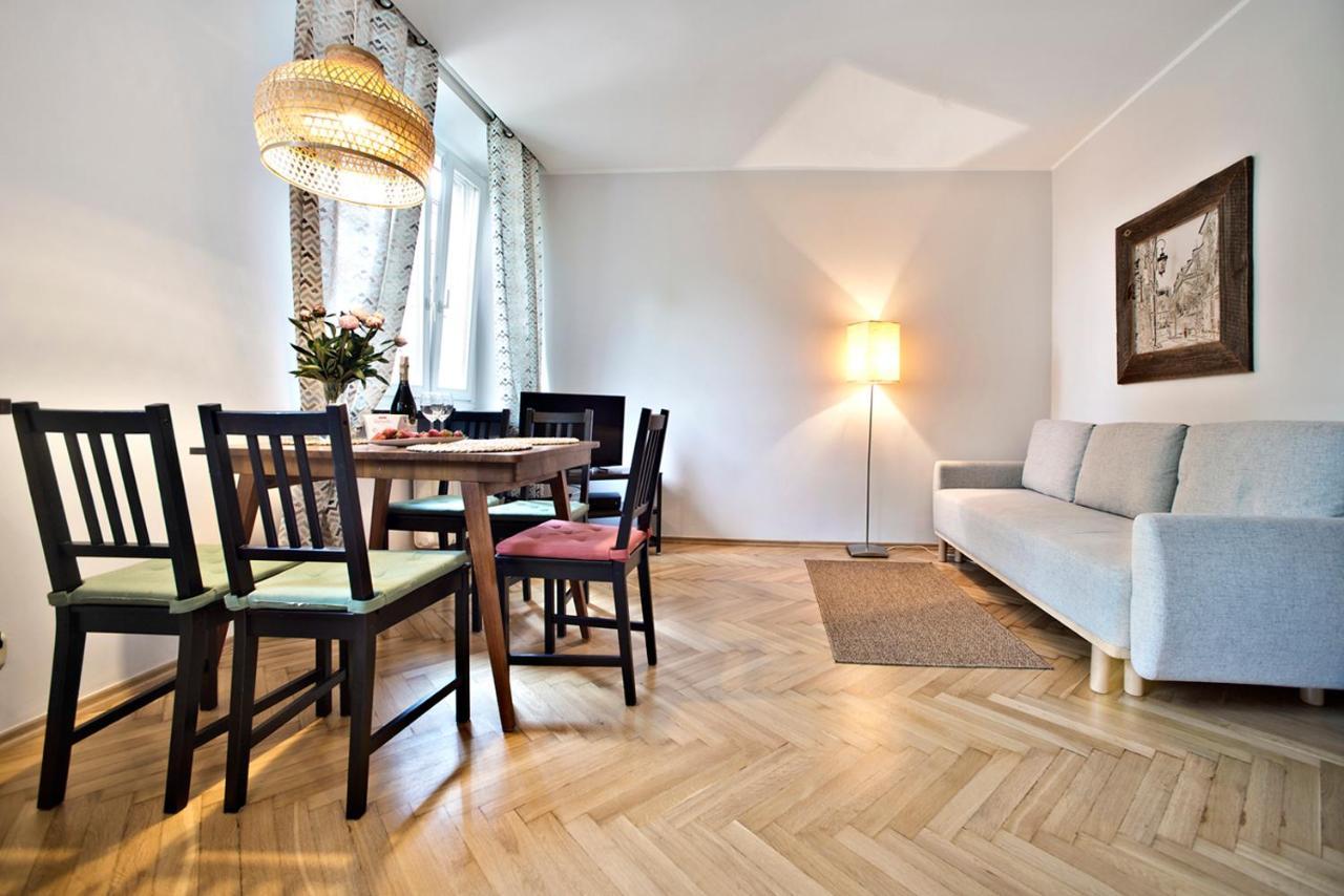 P&O Apartments Bielanska وارسو المظهر الخارجي الصورة